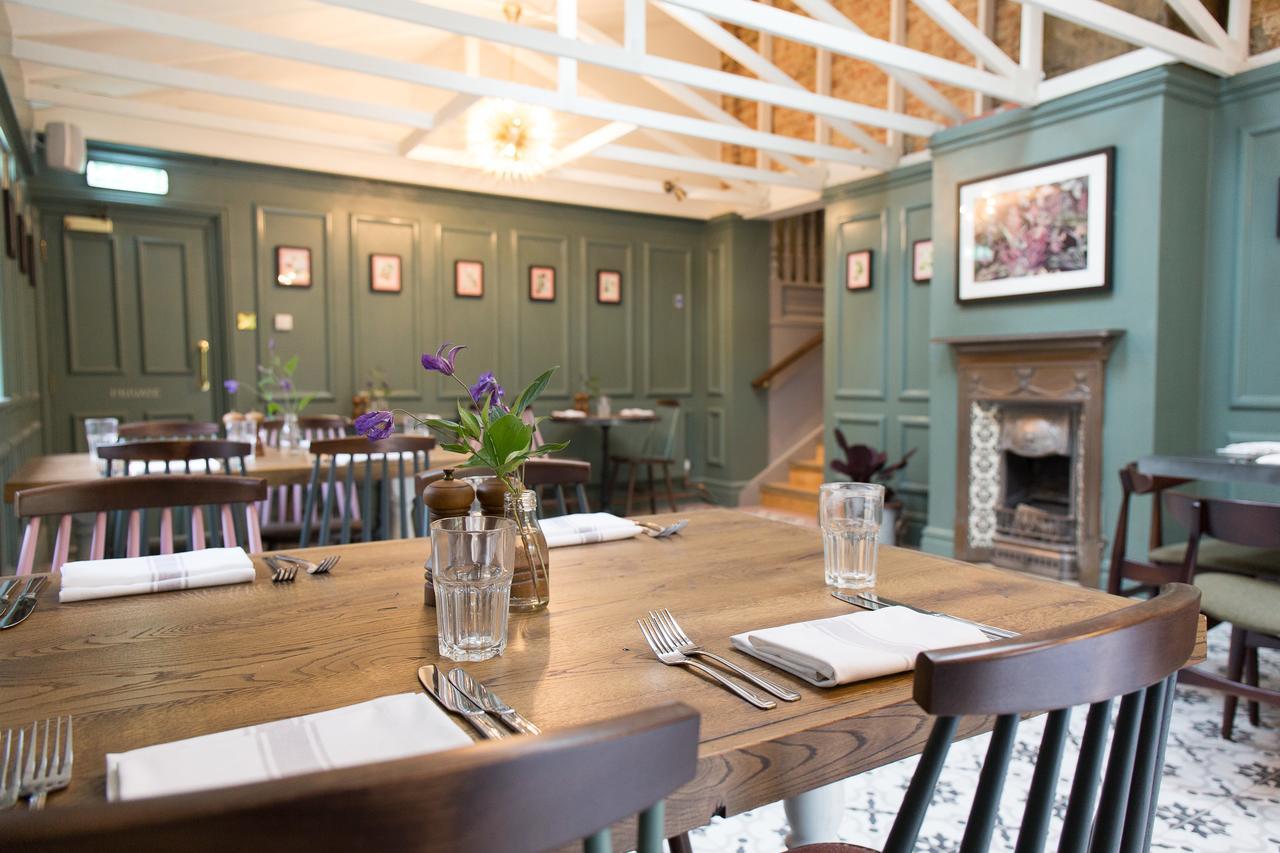 The Dundas Arms Kintbury Buitenkant foto